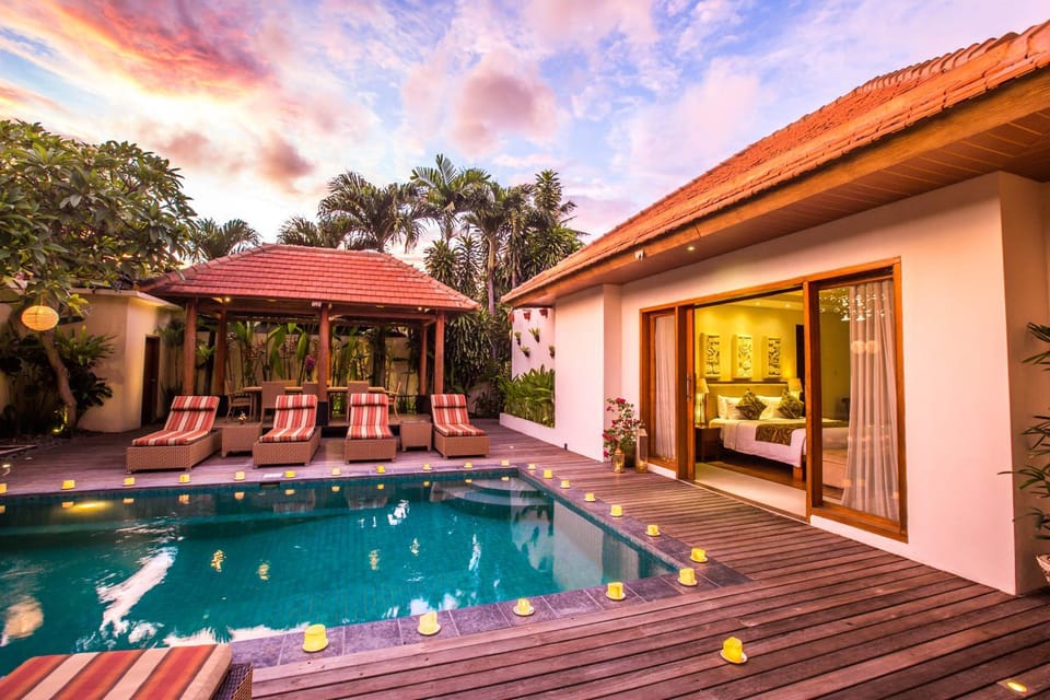 Property building, Bedroom, Swimming pool