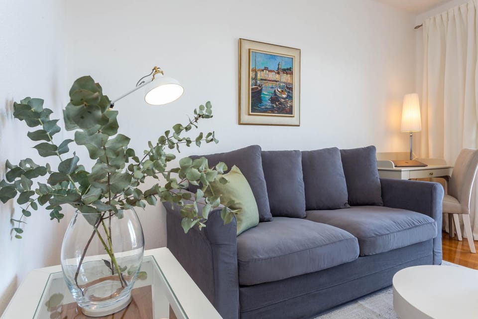 Living room, Decorative detail, Decorative detail, Seating area