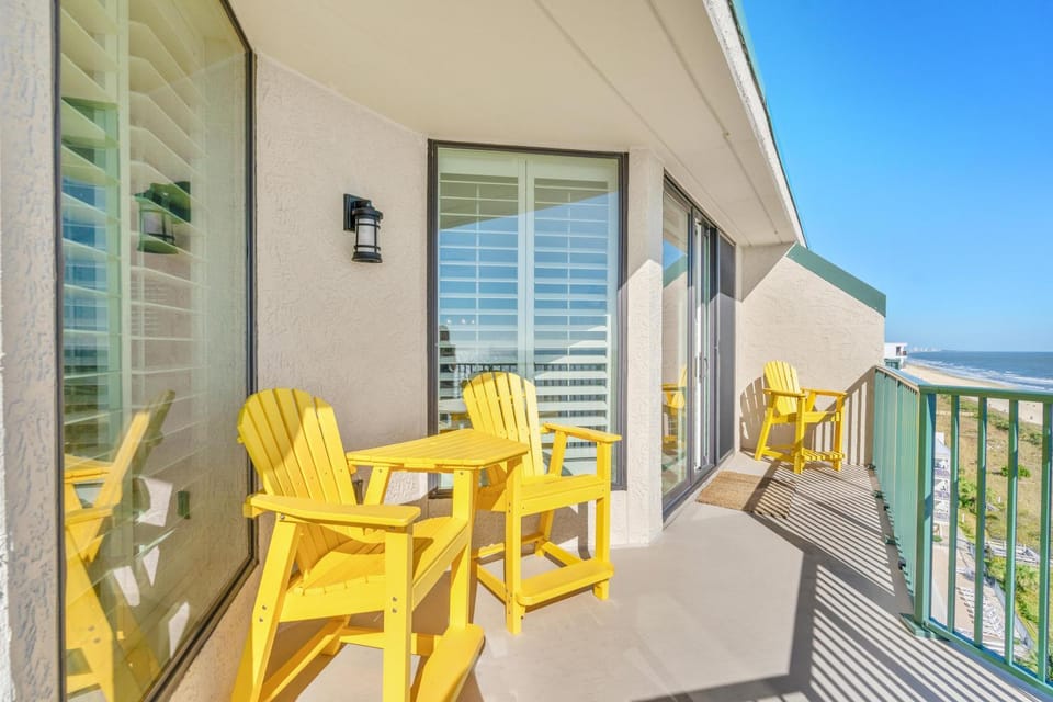 Beach Club III 9B - Oceanfront - Windy Hill Section House in North Myrtle Beach