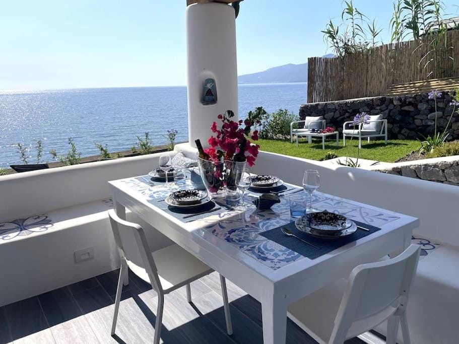 Villa Maris - accesso diretto alla spiaggia Villa in Sicily