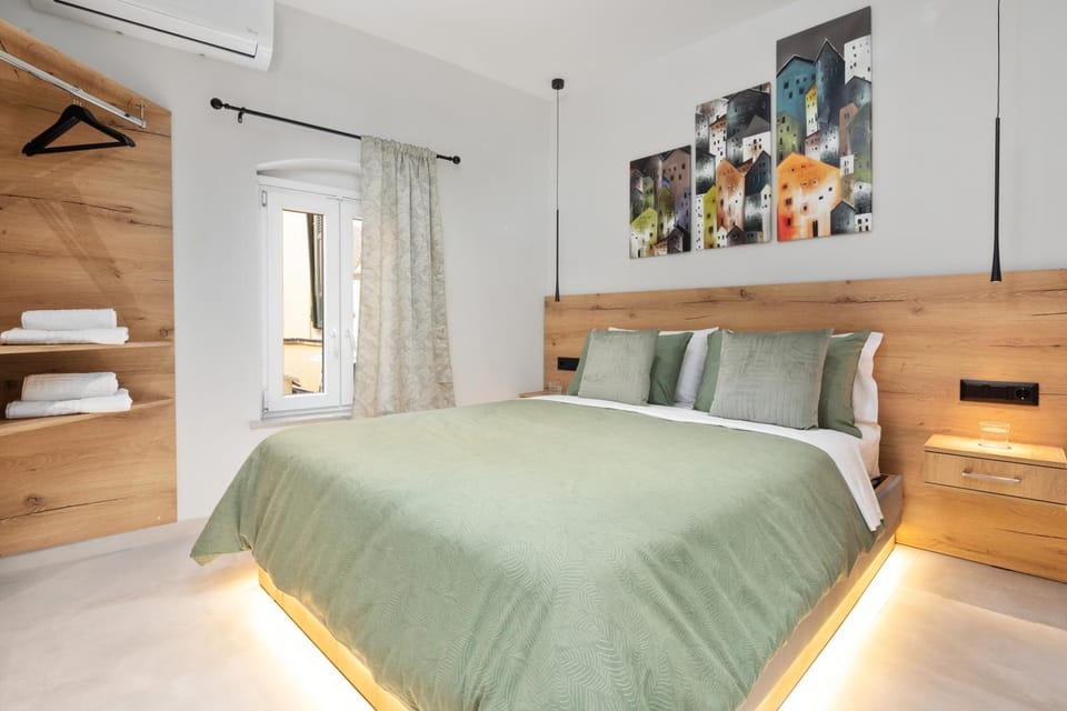 Bed, Bedroom, wardrobe