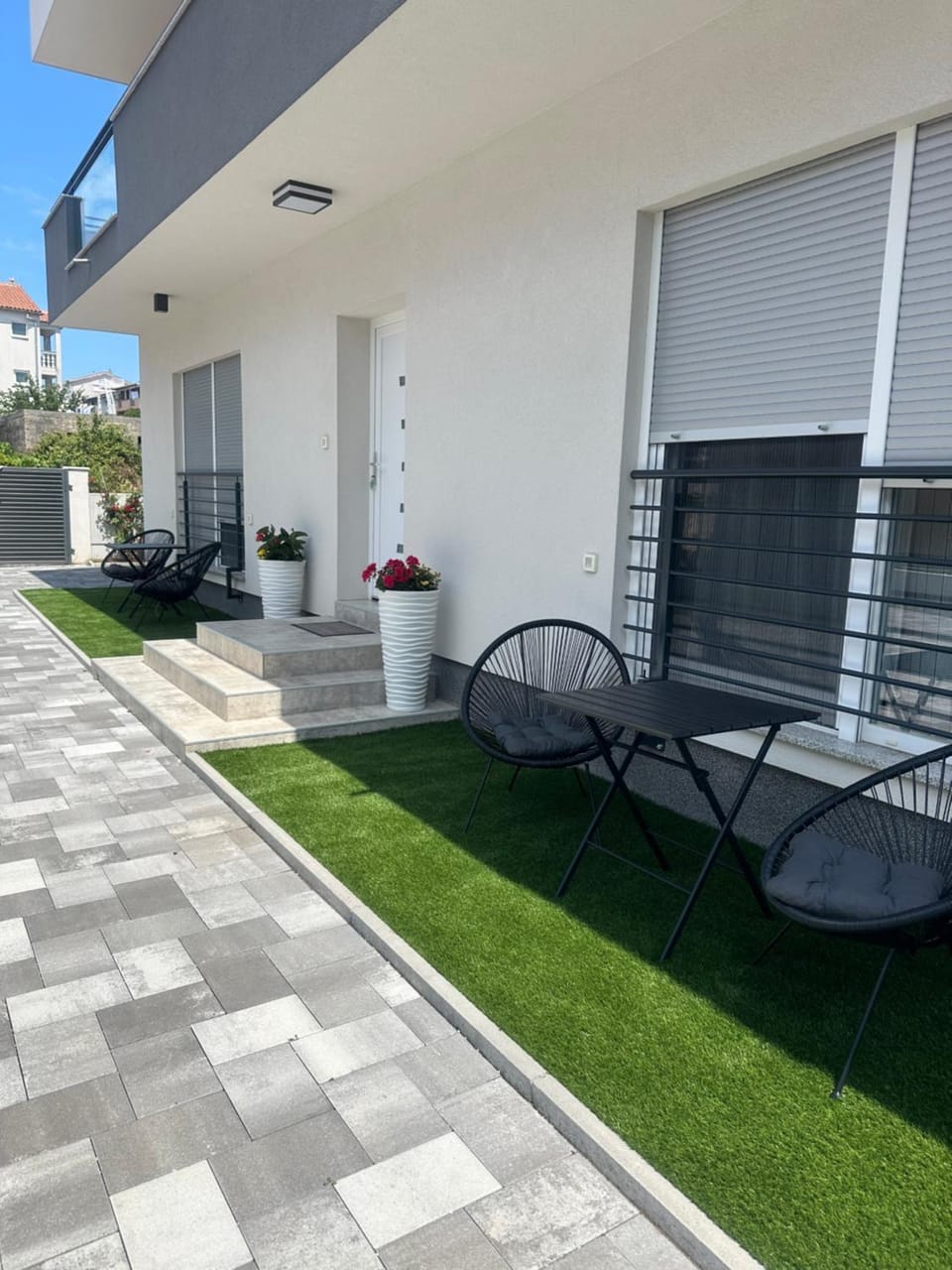 Property building, Patio, Garden, Seating area
