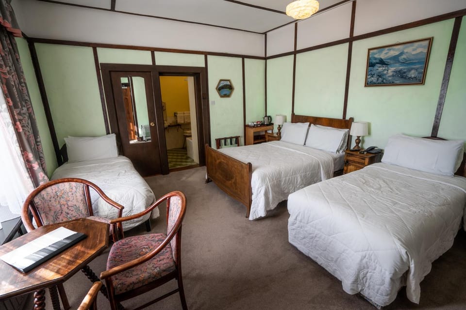 Property building, Photo of the whole room
