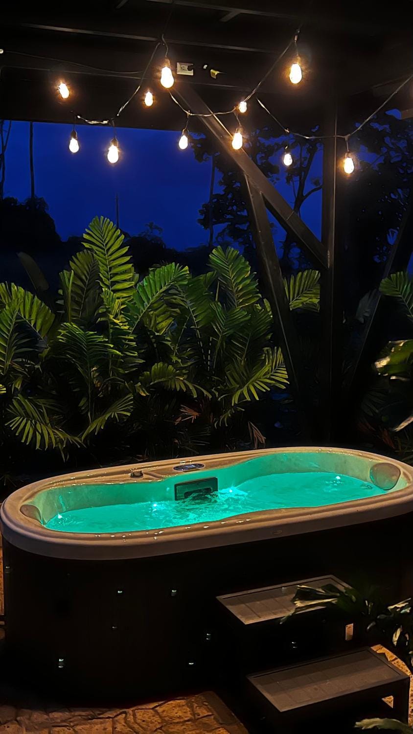 Hot Tub, Hot Tub