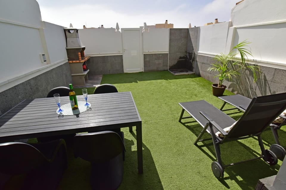 Patio, Seating area