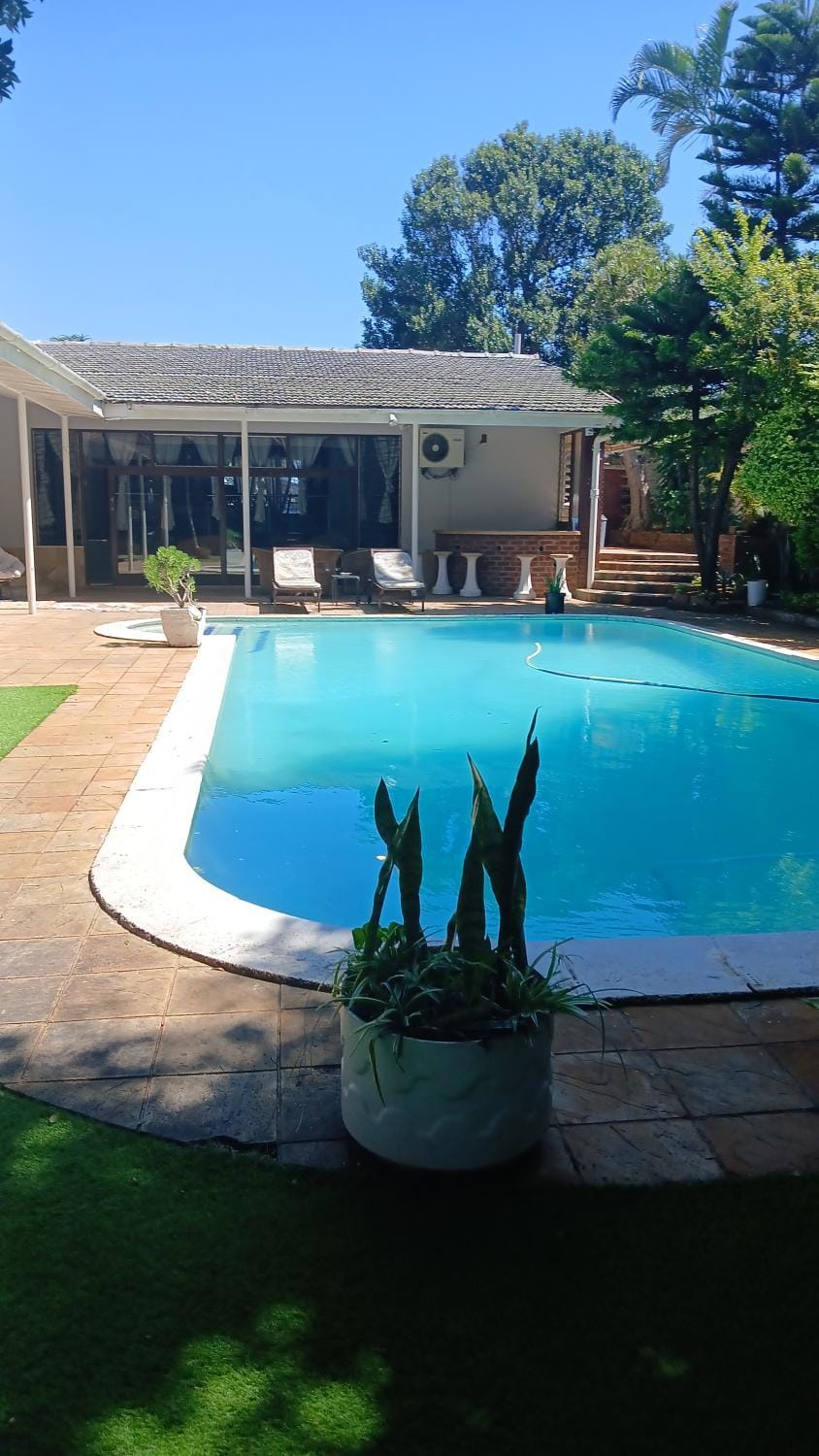 Mbathos guesthouse Bed and Breakfast in Durban