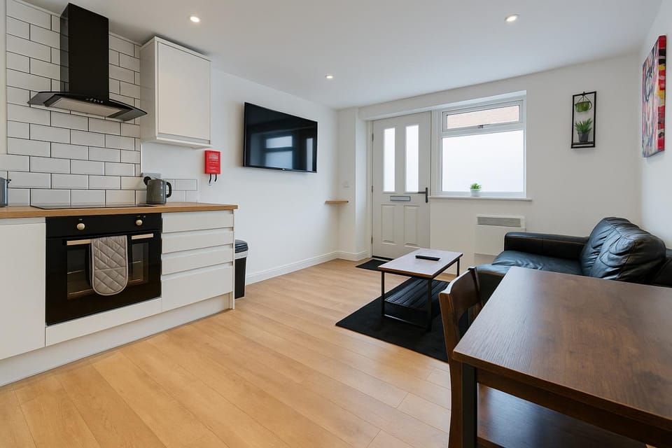 Rentals Leicester 4 - Free Street Parking Apartment in Leicester