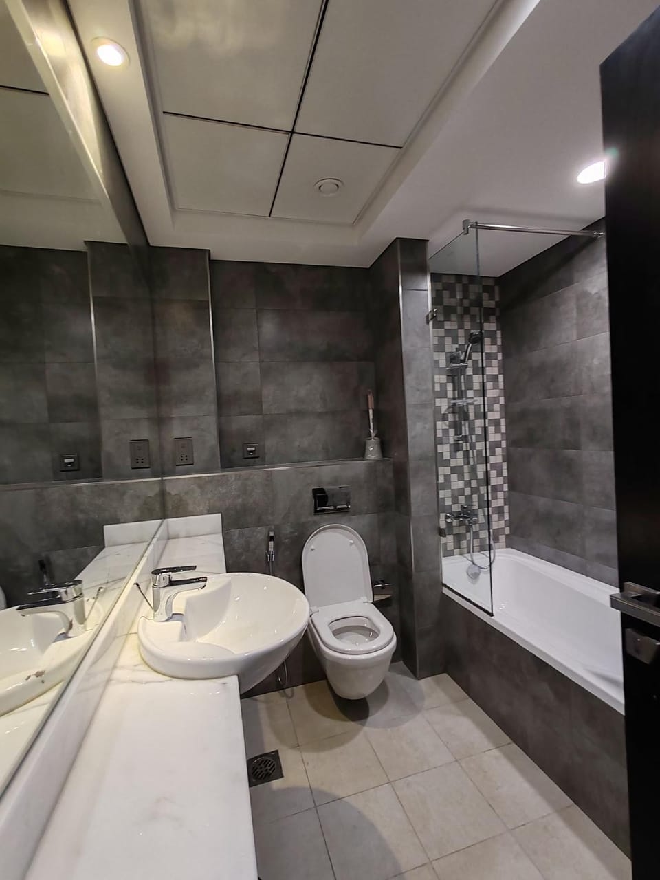Shower, Toilet, Bathroom, Bath