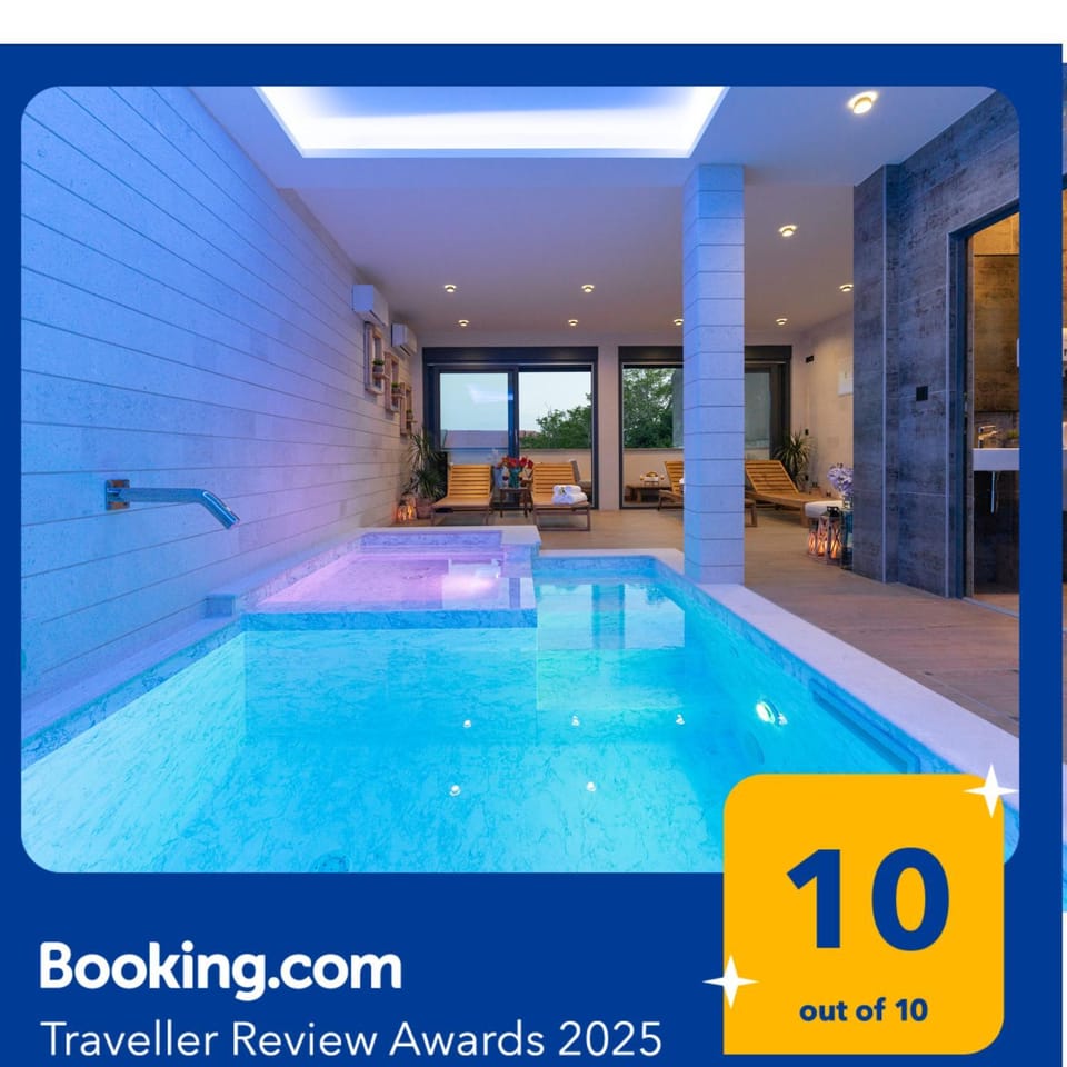 Night, Swimming pool