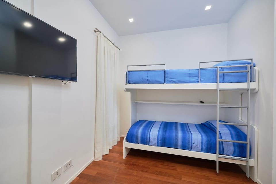 Bed, Bedroom, bunk bed