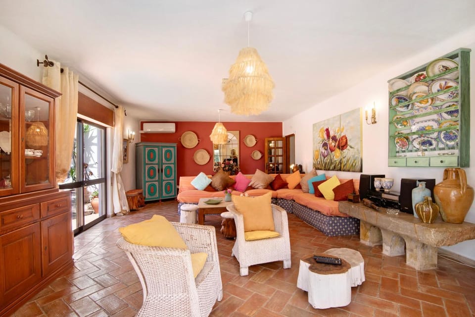 Property building, Living room