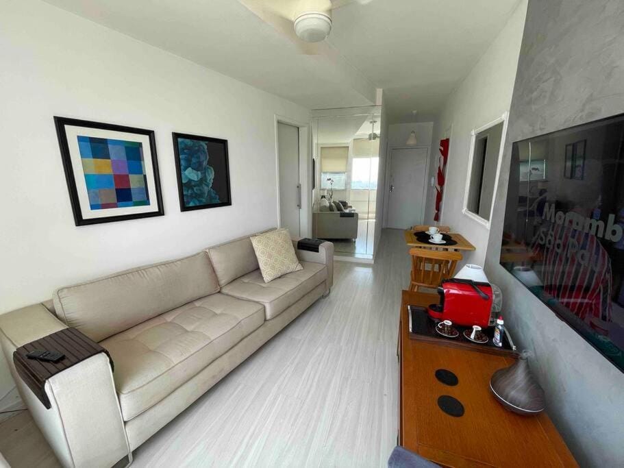 Super Studio com excelente localização, próximo à praia Apartment in Rio de Janeiro