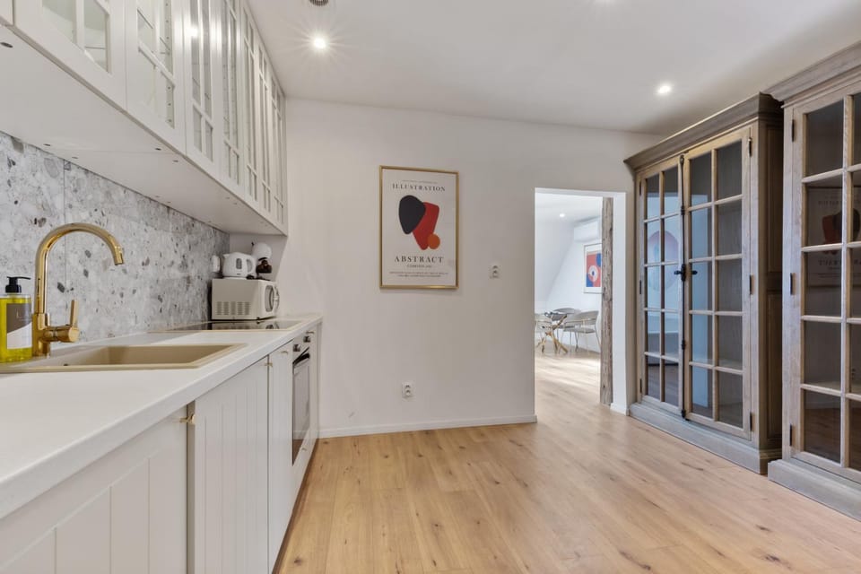 Kitchen or kitchenette, dishwasher, microwave, oven, stove, stove, kitchen, kitchen