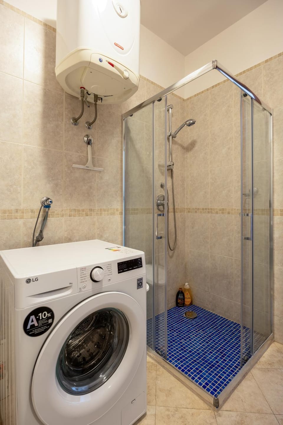Shower, Bathroom, washing machine