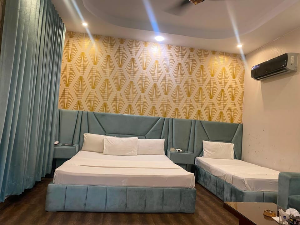 Hotel DE Smart Multan Hotel in Punjab