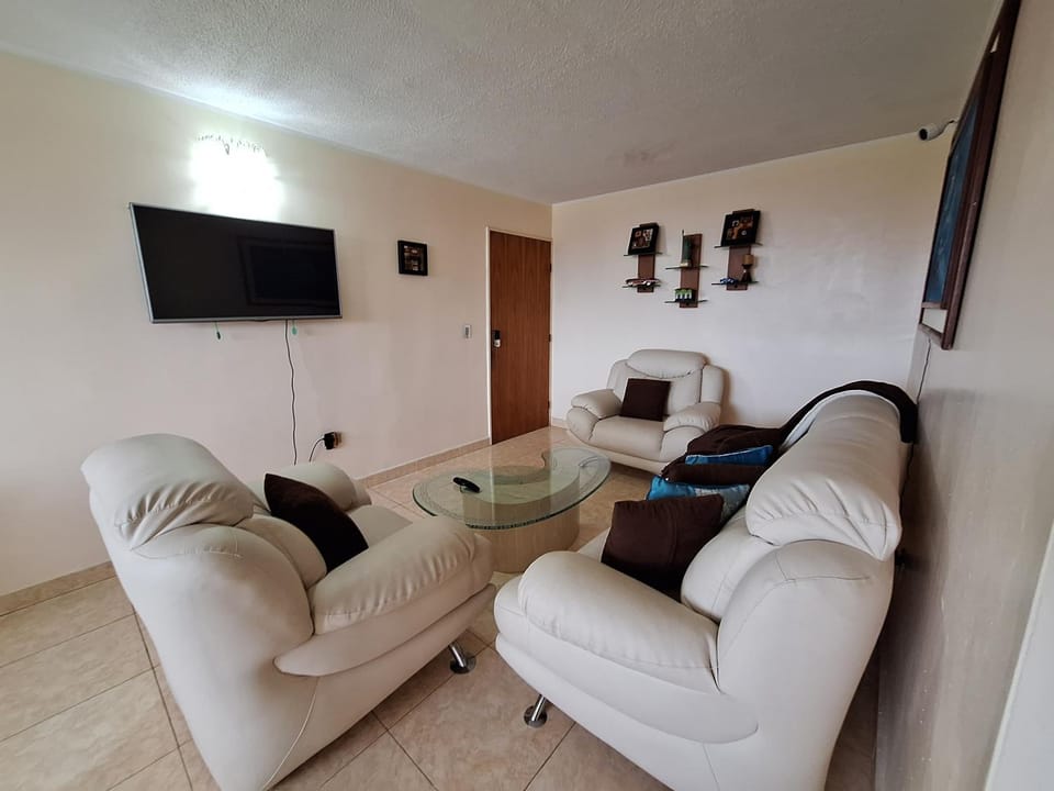 Communal lounge/ TV room, TV and multimedia