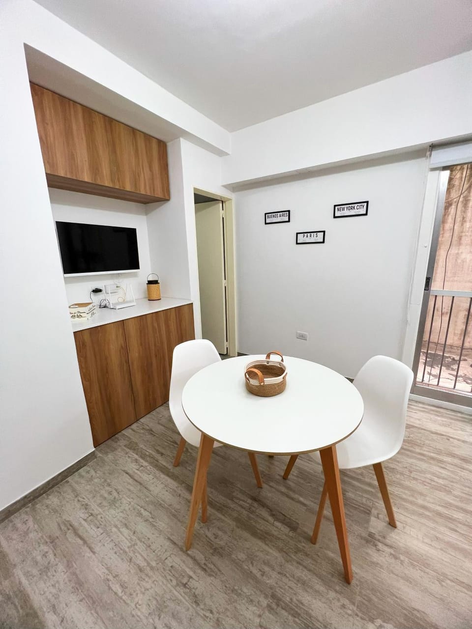 RentUp -Estudio moderno y renovado en Recoleta A pasos del Cementerio Museo Bellas Artes y Centro de Convenciones Apartment in Buenos Aires