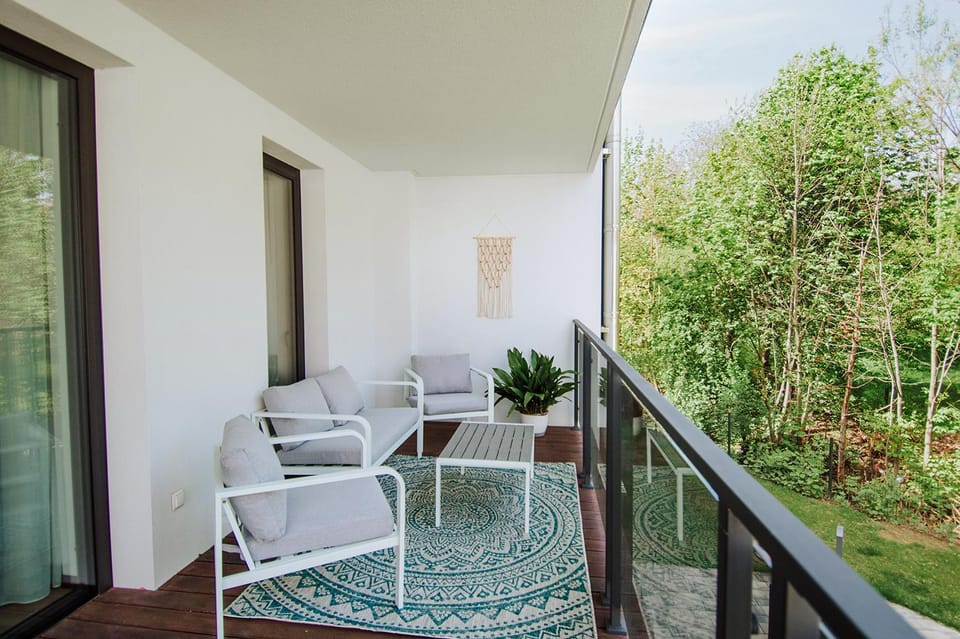 View (from property/room), Balcony/Terrace, Balcony/Terrace, Seating area, Garden view