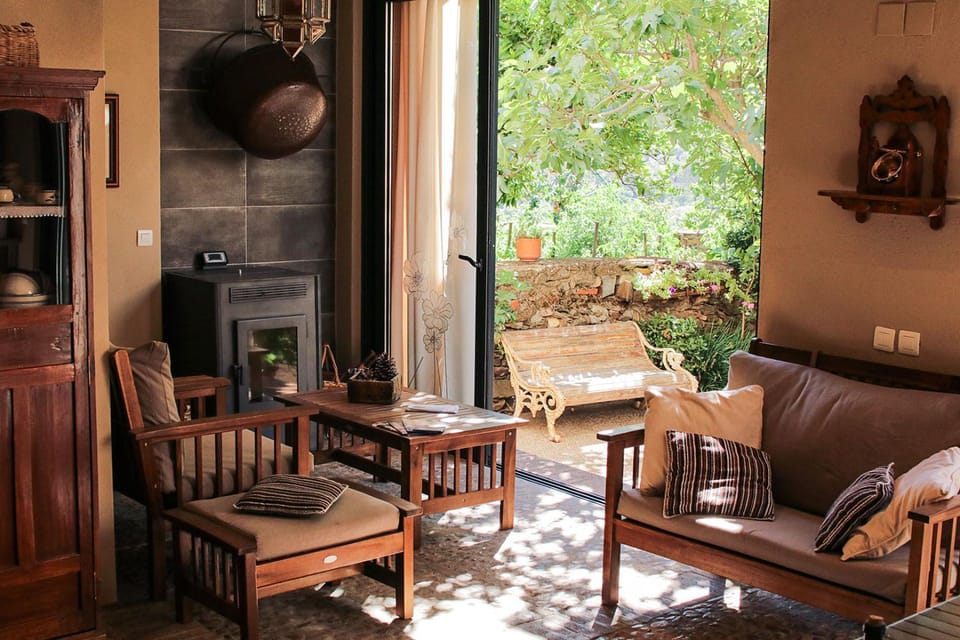 Patio, Communal lounge/ TV room, BBQ facilities, Communal kitchen