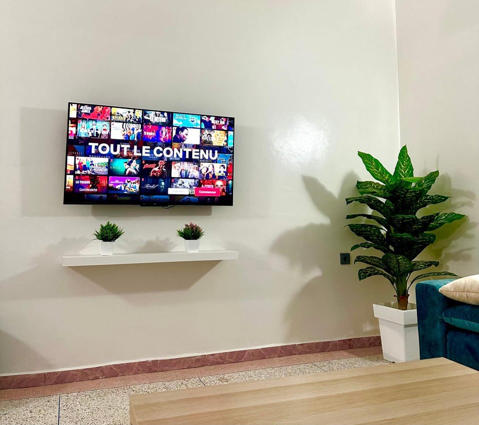 Communal lounge/ TV room, TV and multimedia
