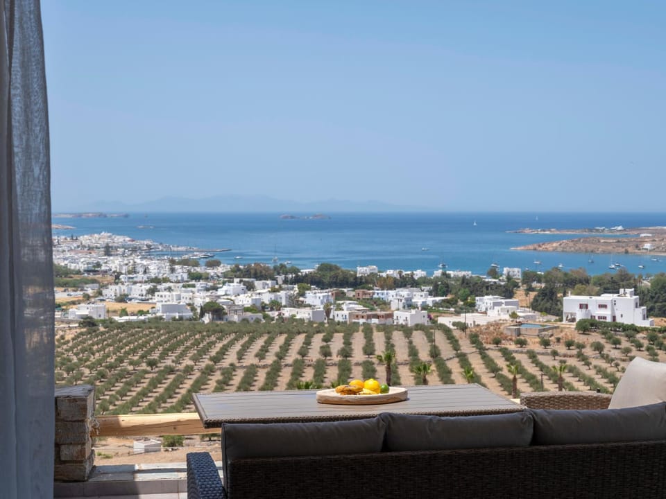 Parosdise Luxury Suites Apartment in Paros