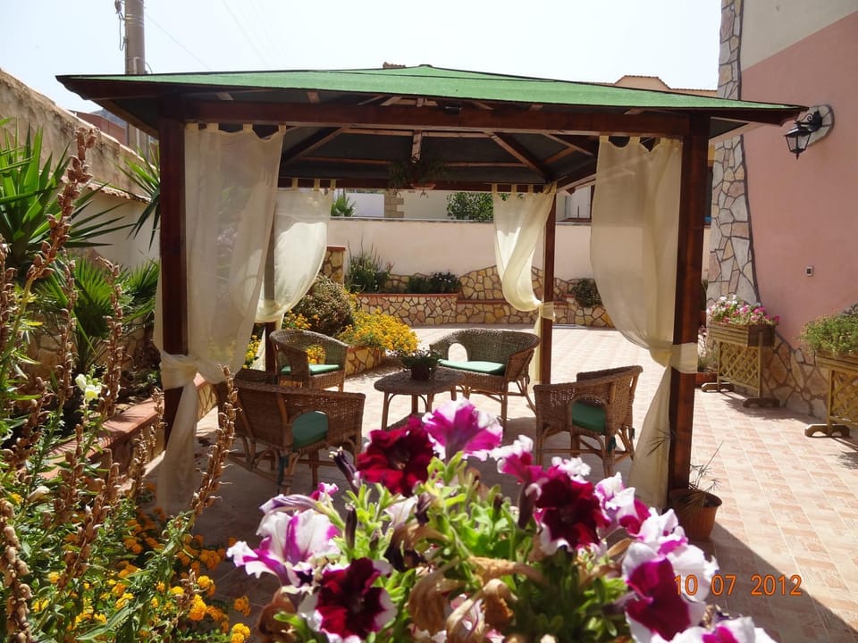 Garden, Garden