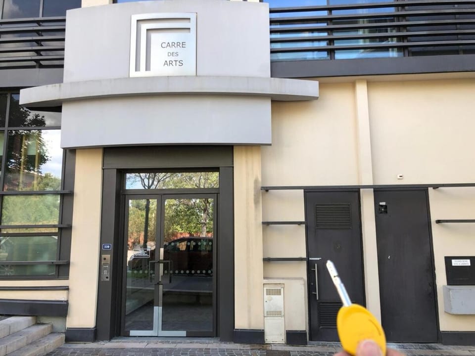 ITER House 이터 하우스 Apartment in Aix-en-Provence