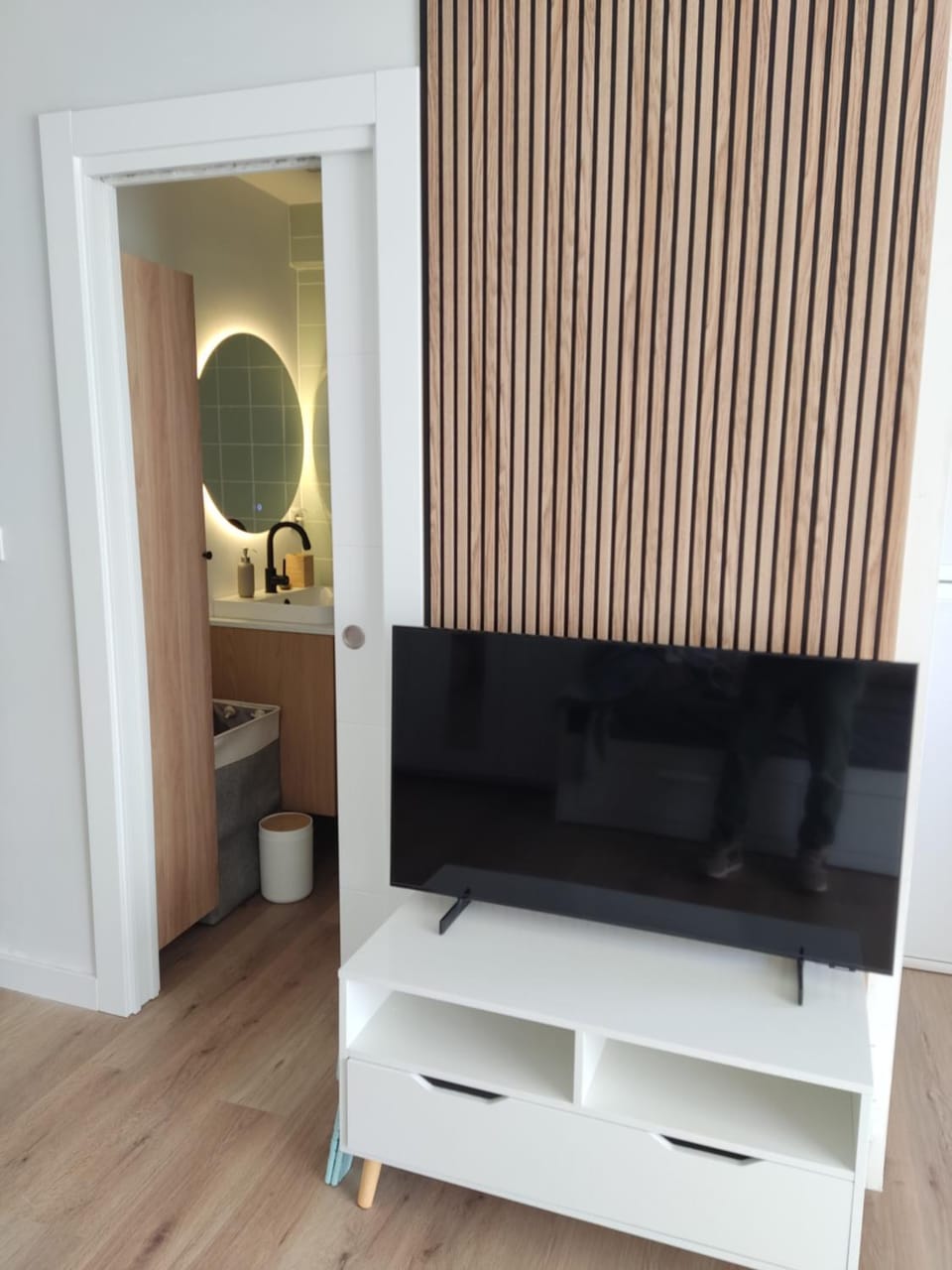 Bathroom, TV and multimedia, Lounge or bar