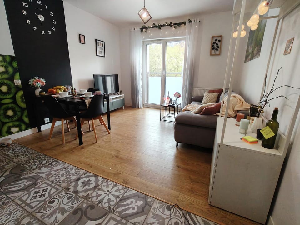 Communal lounge/ TV room, Living room, Dining area, minibar