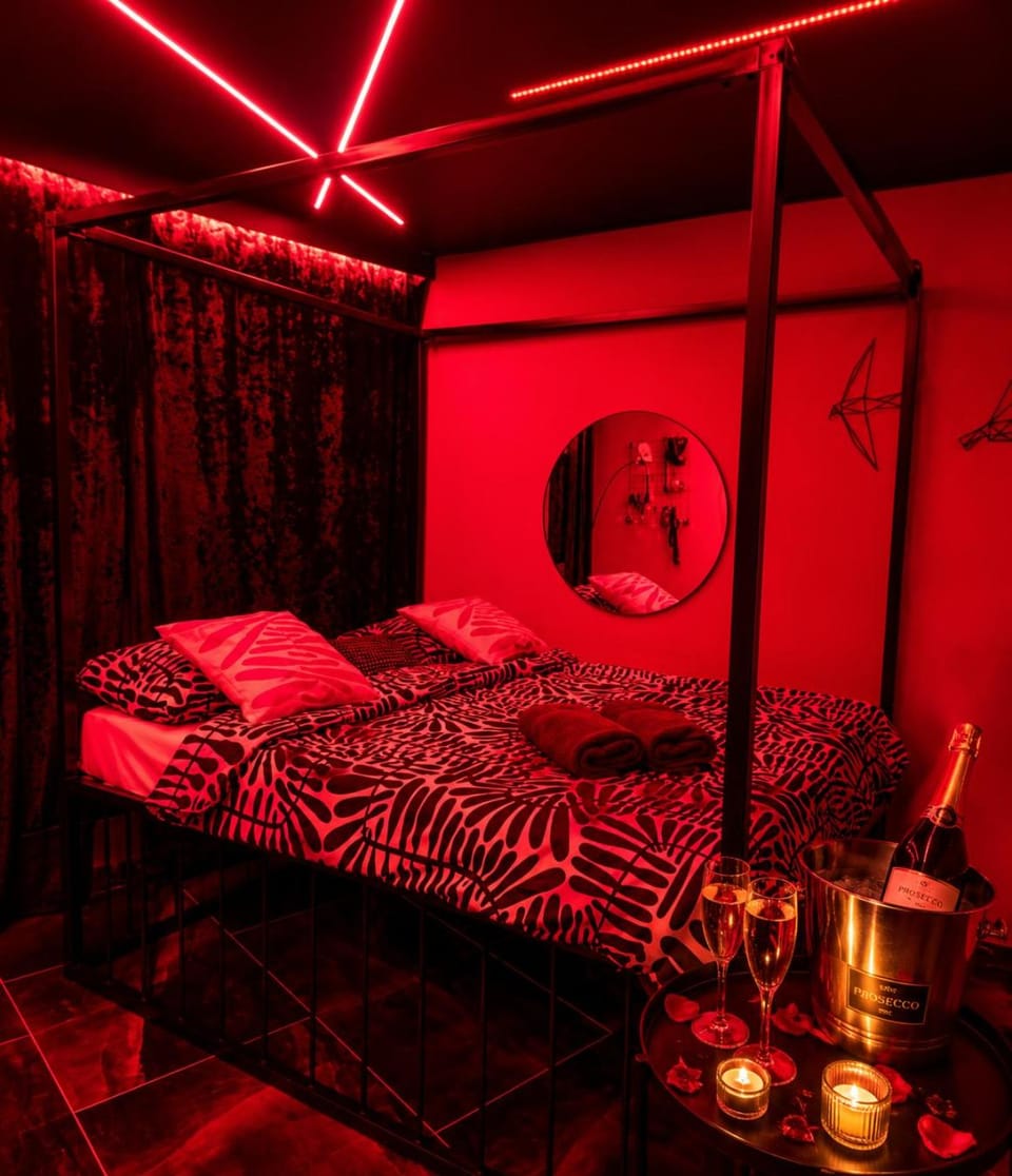 Bed, Bedroom