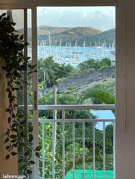 * LE DAUPHIN * Vue mer, clim et parking Apartment in Sainte-Anne