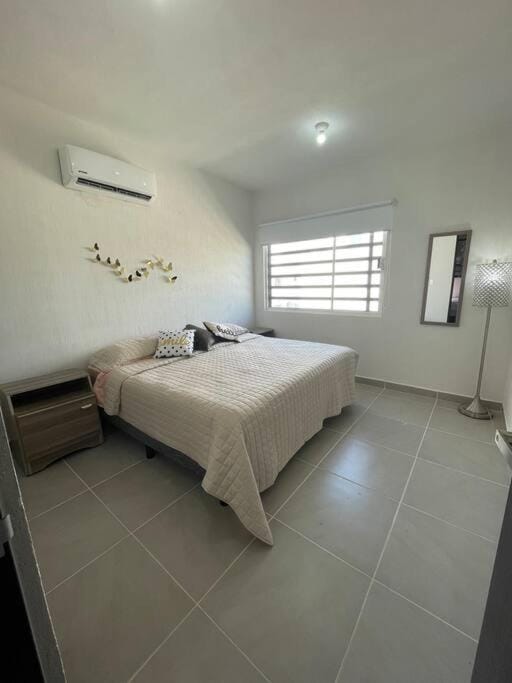 Bed, Photo of the whole room, Bedroom, air conditioner