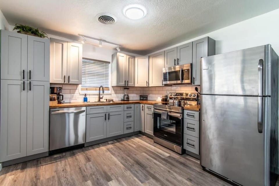 Gulfside Getaway Awaits House in Nueces County