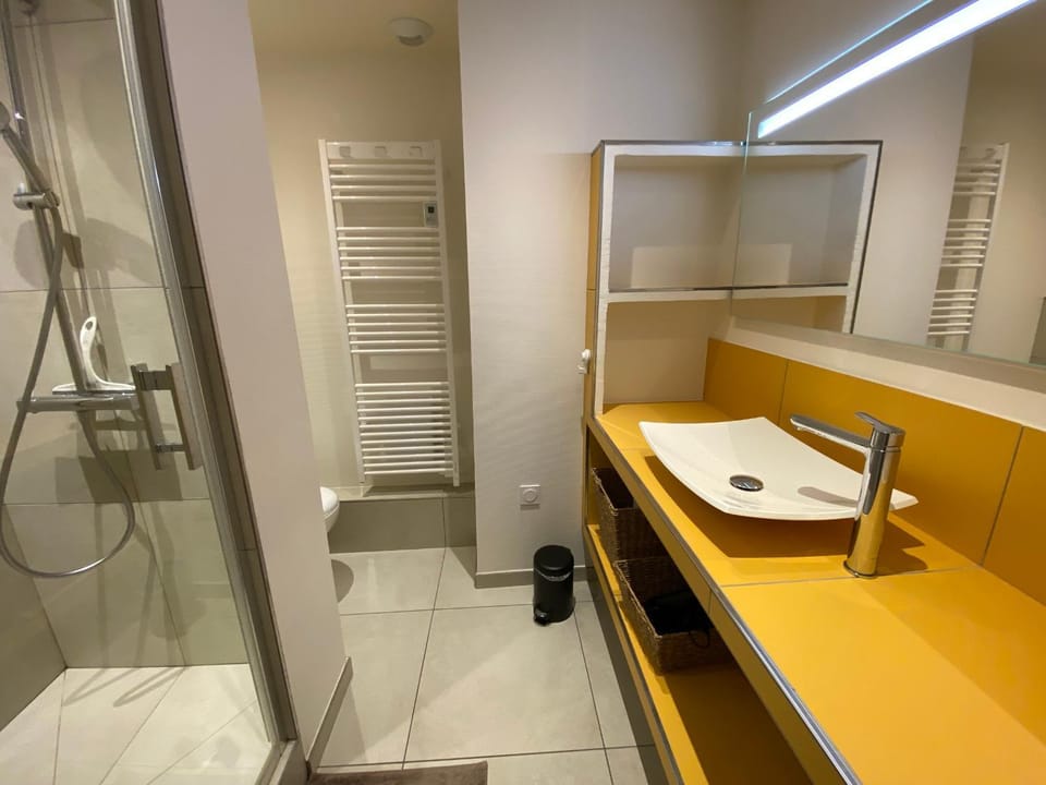 Studio Cabine à Arcachon avec Parking, WiFi et Accès Direct Plage - FR-1-374-219 Cabin in Arcachon
