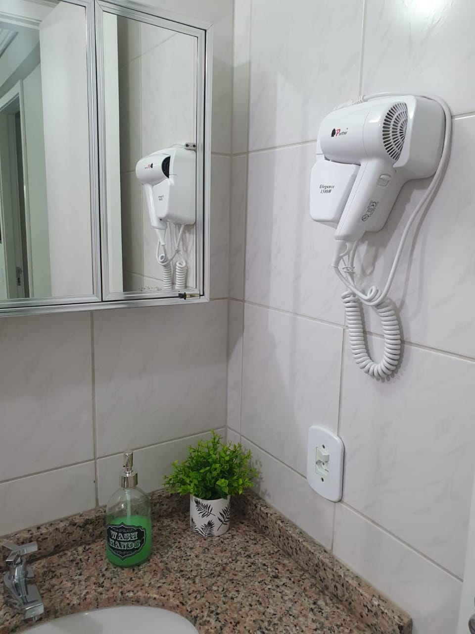 Shower, Bathroom, hair dryier, heating