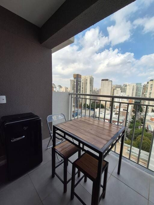 1 dorm Suíte -Itaim BiBI a 5 min Av Faria Lima NI1903 Apartment in Sao Paulo City