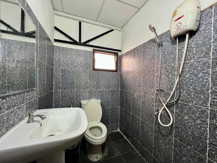 TheCube#Private#Aircon#Cheap#Cozy@city Apartment in Chiang Mai