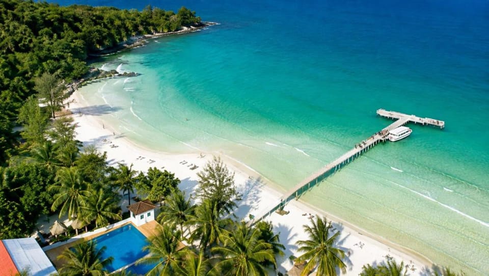 Property building, Restaurant/places to eat, Swimming pool, Breakfast
