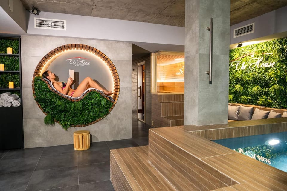 Sauna, Spa and wellness centre/facilities, Seating area