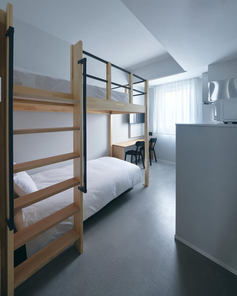 Bed, Photo of the whole room, bunk bed