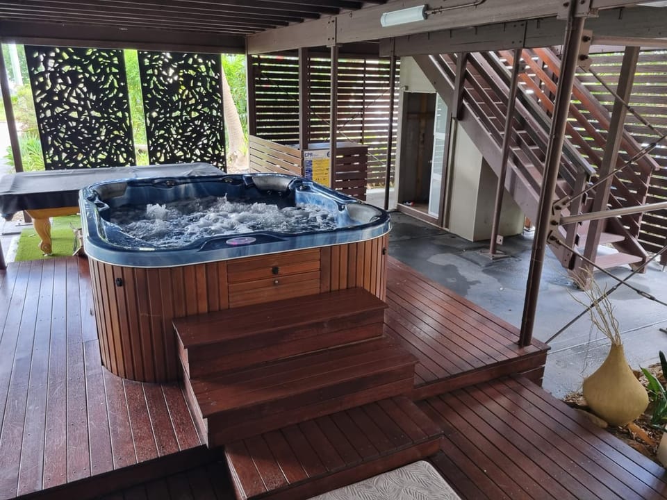Hot Tub, Spa and wellness centre/facilities