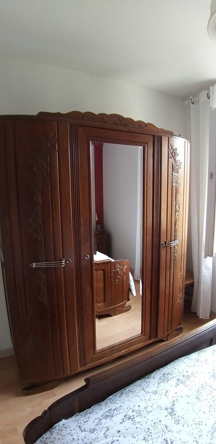 wardrobe