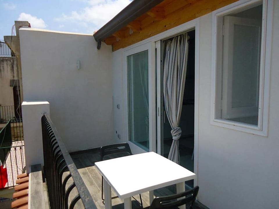 Balcony/Terrace, Balcony/Terrace