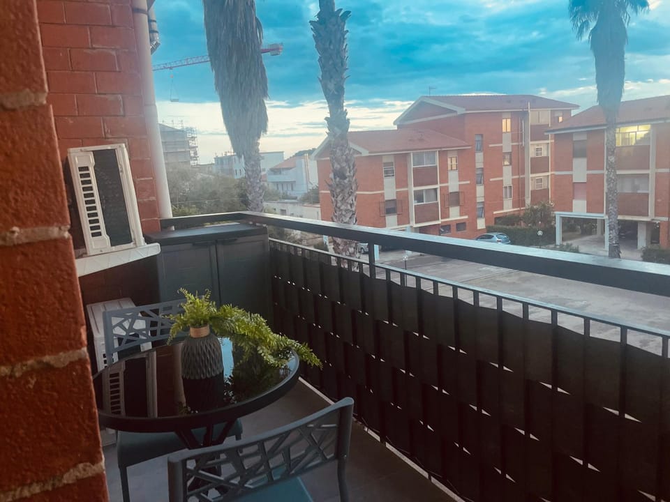 Property building, Balcony/Terrace