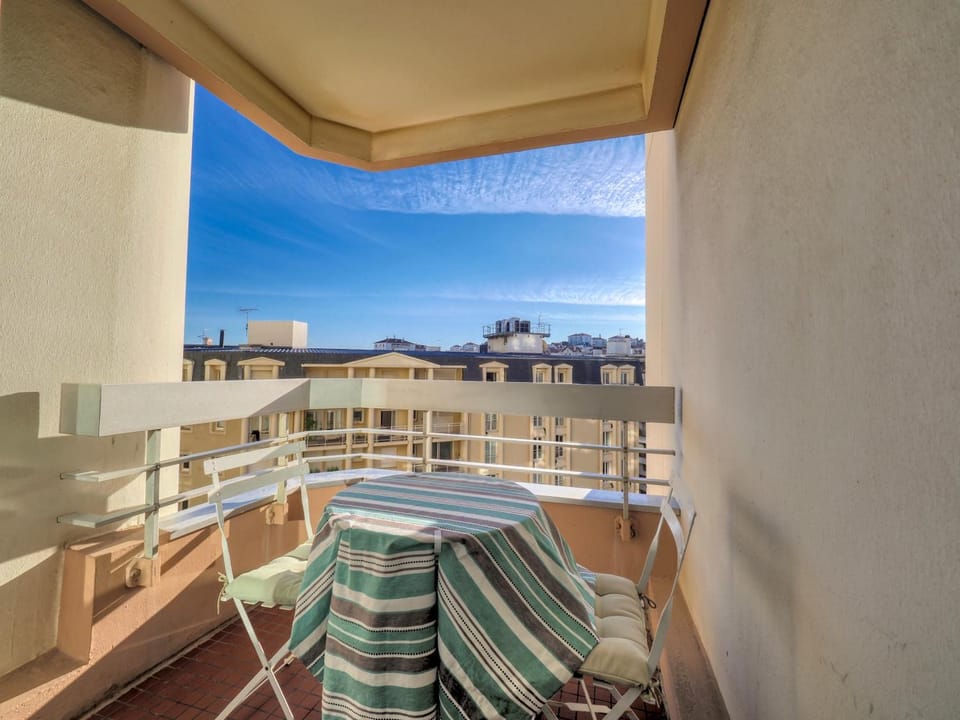 Balcony/Terrace, City view
