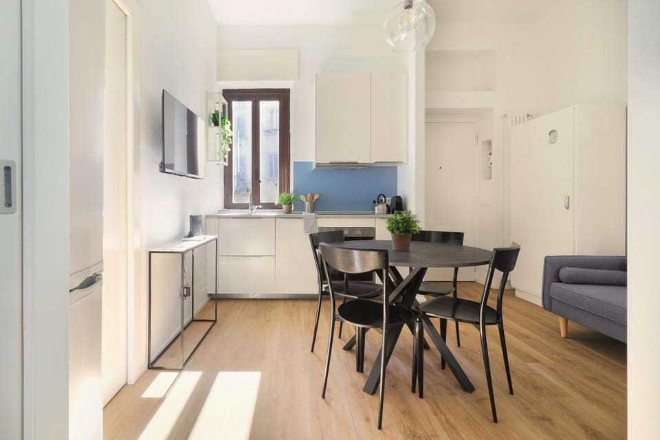 TV and multimedia, Kitchen or kitchenette, Dining area