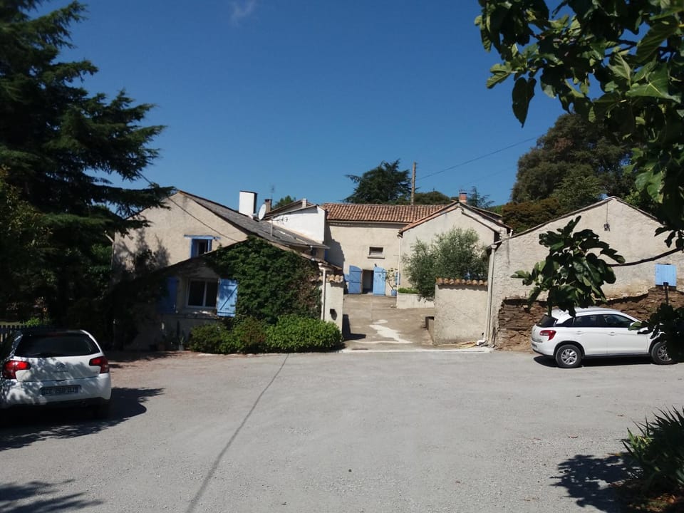 Property building, Parking