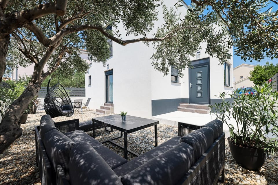 Garden, Garden, Garden view