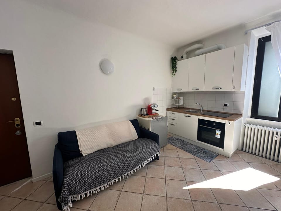 Kitchen or kitchenette, Seating area, Dining area, pet friendly, stove