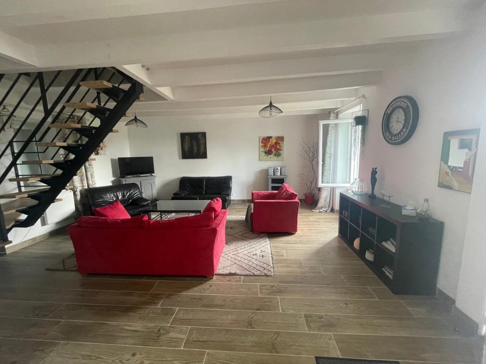 Communal lounge/ TV room, Living room